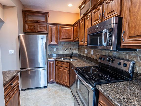 3rd image of 2624 Village Pier Ln