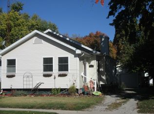 606 E Locust St, Robinson, IL 62454