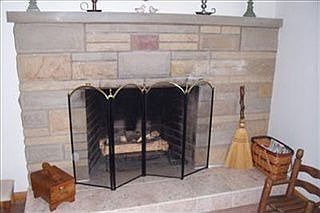 5th image of 134 E Good Ave