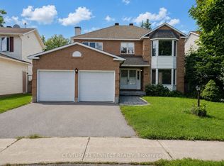 848 Fairlawn Ave, Ottawa, ON K2A4C2