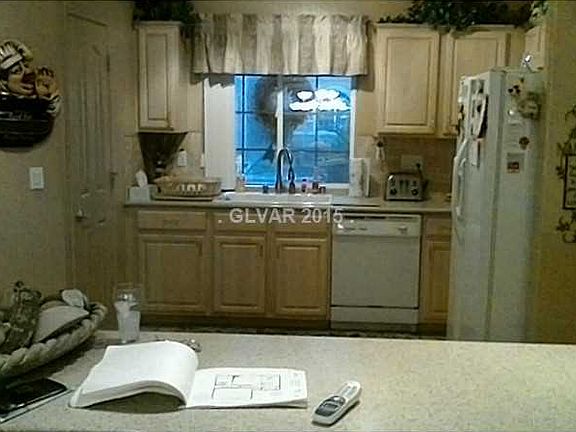 4th image of 4904 Quinlan Ave
