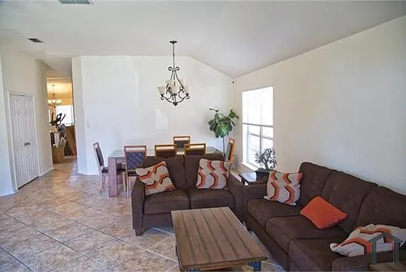 3713 Tulip Tree Dr — Photo 6