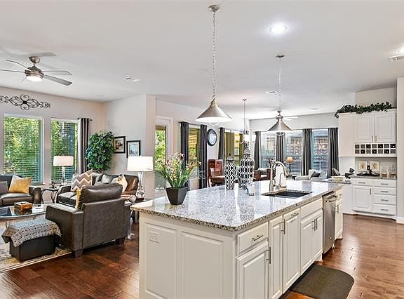 4th image of 6500 Grand Bay Ct