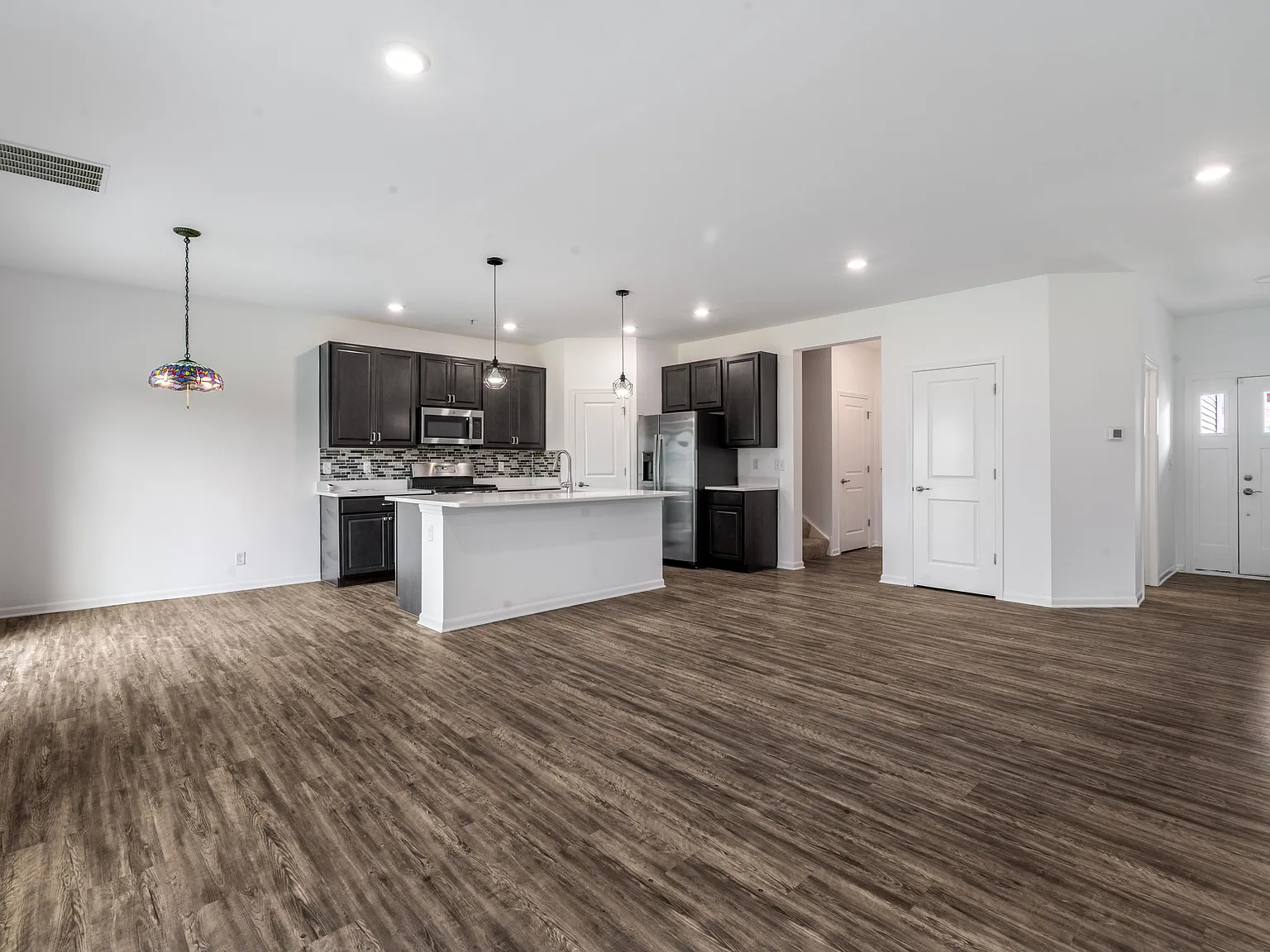 3 bed, 2.5 bath, 2000 sqft, $3,000 — Photo 3