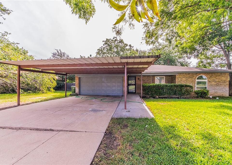 1st image of 2812 Faye Dr