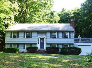 56 Yankee Peddler Path, Madison, CT 06443