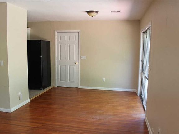 4th image of 3620 Swan Ln