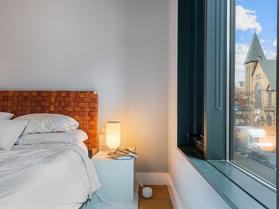5th image of 440 Atlantic Ave #2B