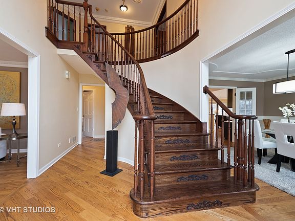2nd image of 1400 Pine Cove Ct