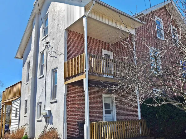 115 Egypt Rd, Mont Clare, PA 19453