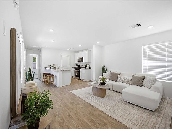 4th image of 6031 Pineapple St