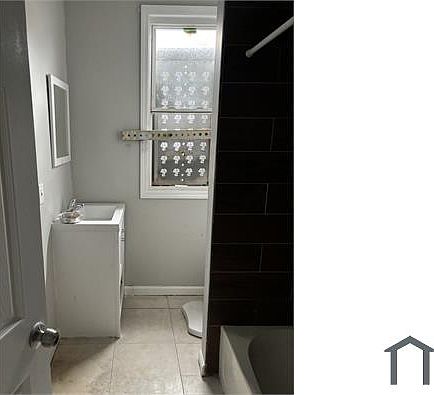 5th image of 852 S 15th St Floor 3