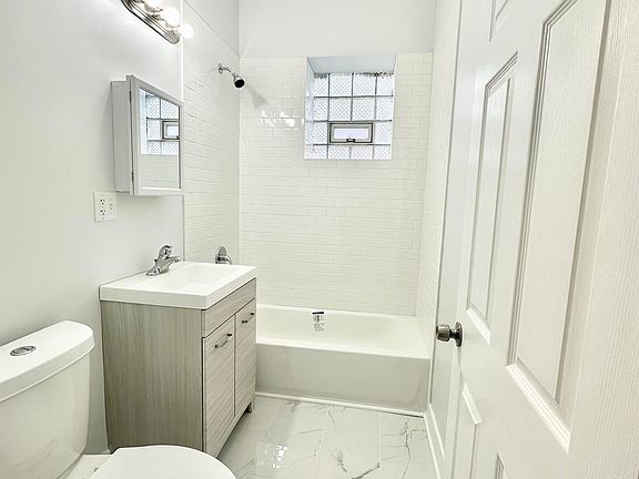 5th image of 2500 N Monitor Ave #5840-1