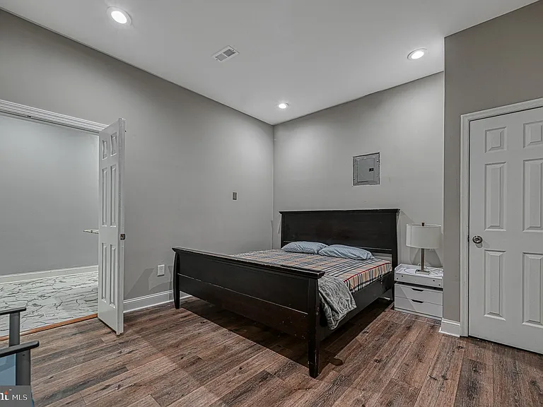 12029 Sycamore Shoals Dr — Photo 42