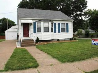 1636 Florence Ln, Davenport, IA 52804