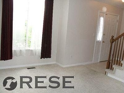 5th image of 1325 W Highland Hollow Dr