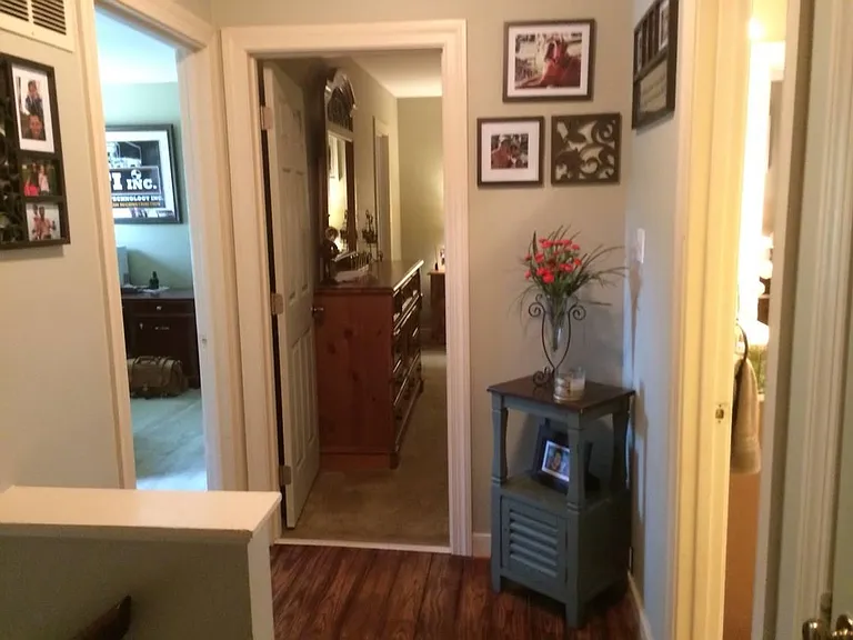 9754 Kendrick Rd — Photo 10