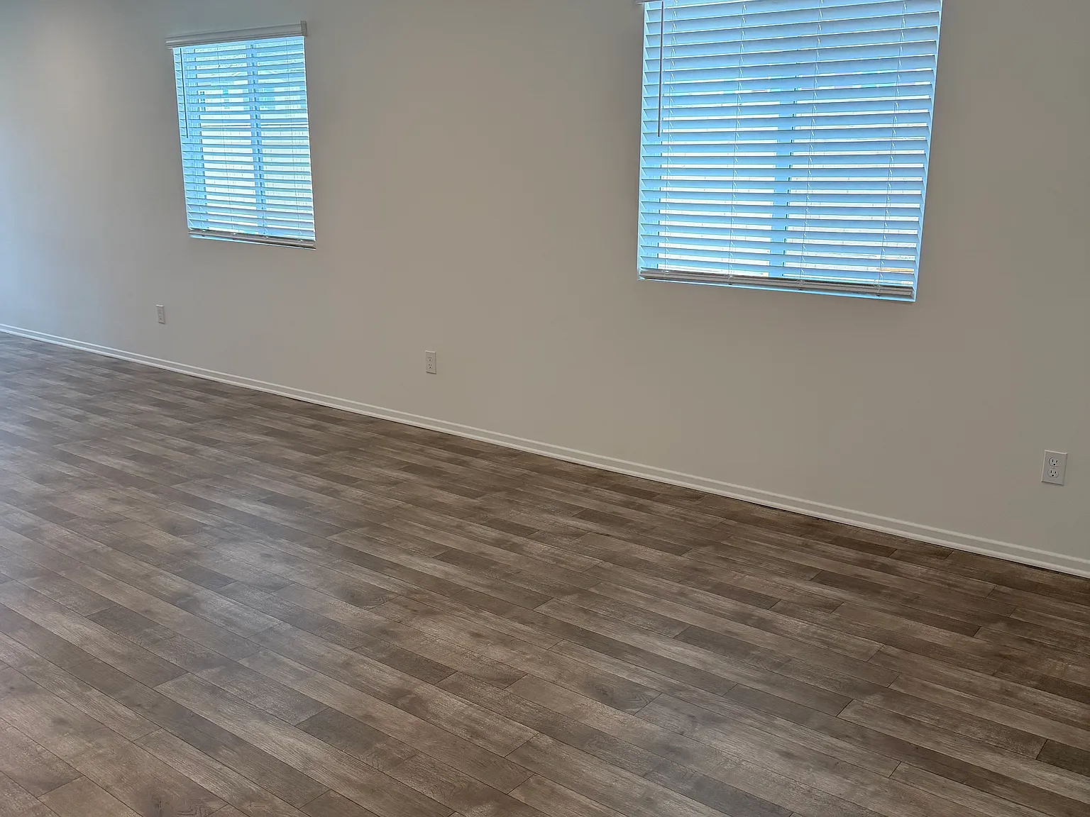 3 bed, 1352 sqft, $3,200 — Photo 4