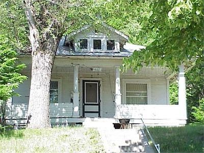 1st image of 417 Isabella St