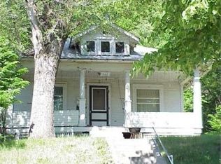 417 Isabella St, Sioux City, IA 51103