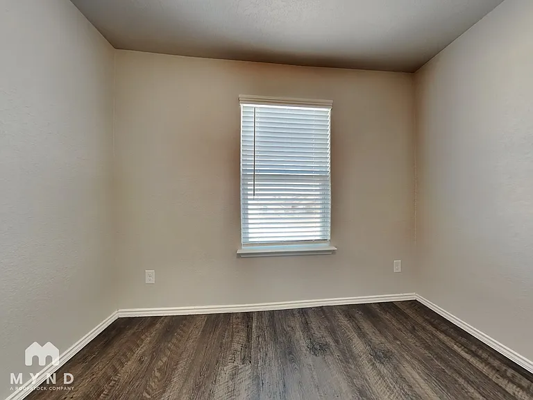 7508 Twin Pine Ct — Photo 12