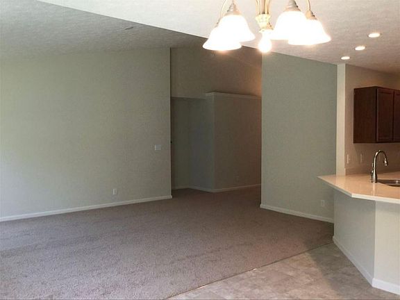3rd image of 3020 Bond Dr