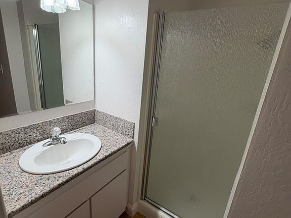 3rd image of 305 Beach St APT 5