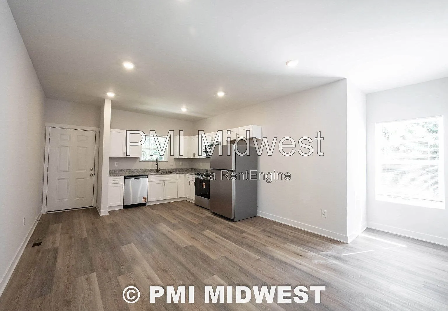 2 bed, 2.0 bath, 1300 sqft, $1,399 — Photo 3