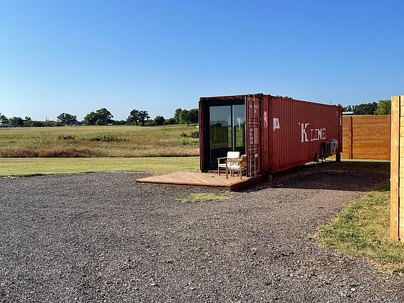 3rd image of 8140 County Road 1016a #B