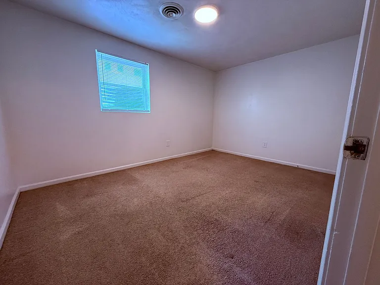 1407 Toms Creek Rd #15 — Photo 15