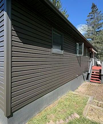 3rd image of 181 Terrace Ave