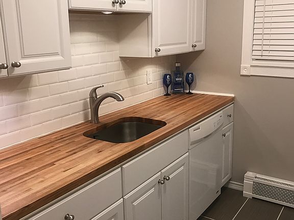 3rd image of 74 Fairharbor Dr