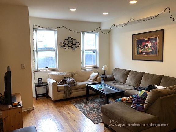 2nd image of 1256 N Greenview Ave #Ch