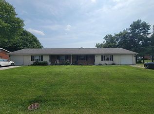 157 Hickory Dr SW, Pataskala, OH