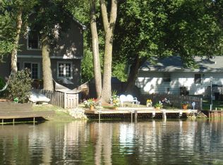 1023 Harrison St, Wauconda, IL