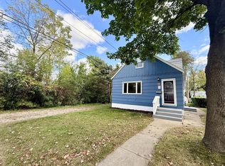 1900 S 95th St, West Allis, WI 53227