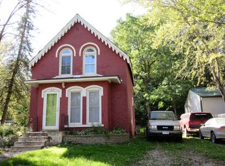317 S 5th St, Belle Plaine, MN 56044