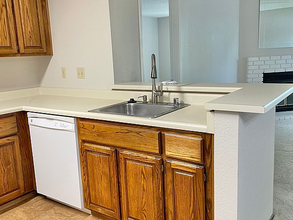 5th image of 1118 La Terrace Cir
