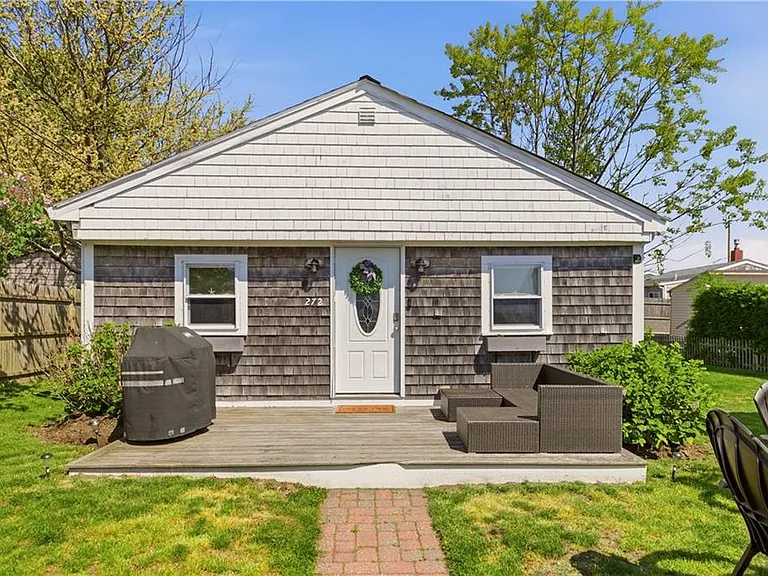 272 Riverside St — Photo 3