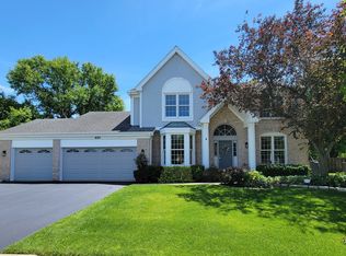 655 Castlerea Ln, Des Plaines, IL 60016