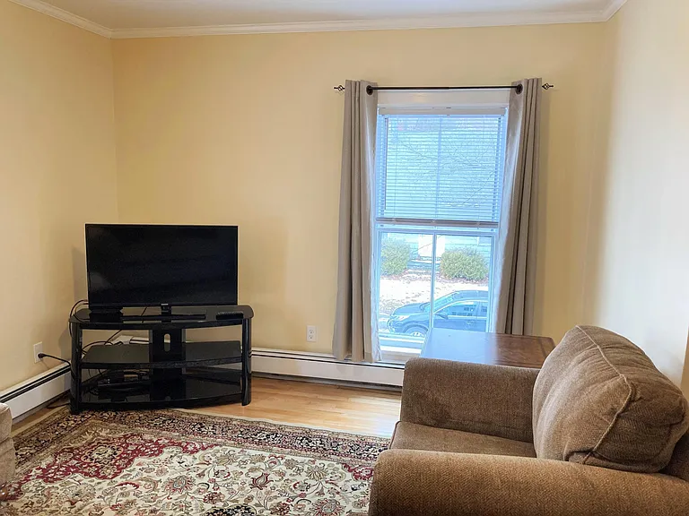 17 Spring St #2 — Photo 10