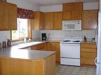 3rd image of 2107 Lake Crest Dr