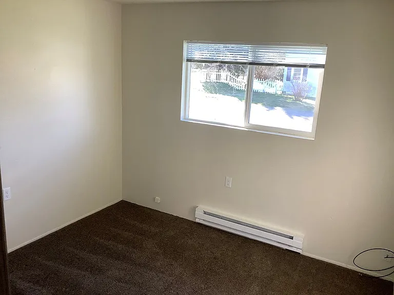 250 S Marple St — Photo 12