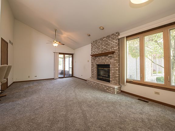 5th image of 18333 Pinewood Ln