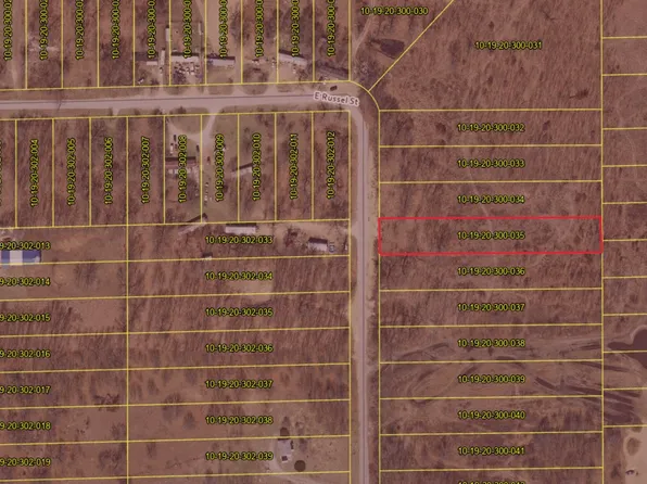 8 Green Acres Rd, Pembroke Township, IL 60958