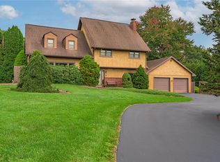 4683 Steven Ln, Walnutport, PA 18088
