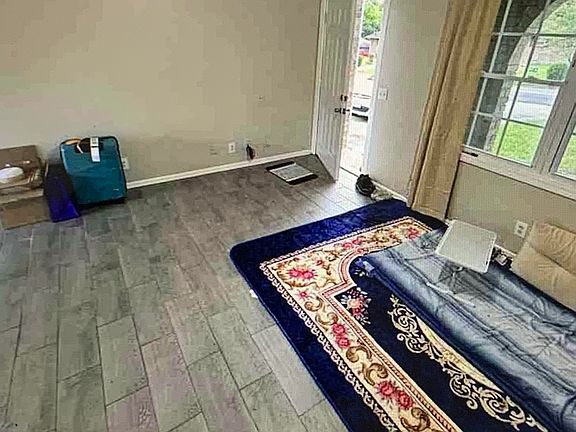 5th image of 1106 Green Valley Dr NW #B