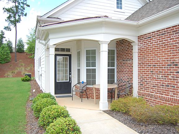 2nd image of 105 Spider Lily Ct
