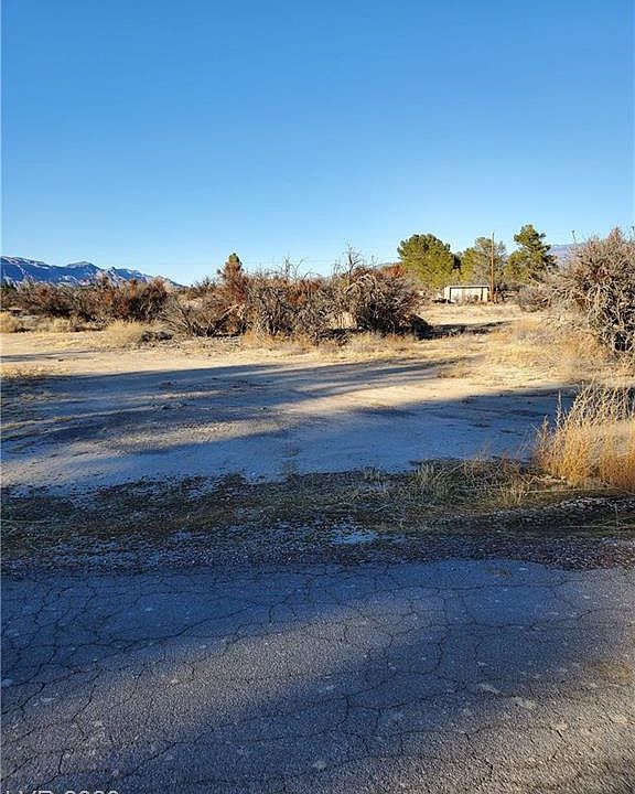 2nd image of 1740 W Windsong Ln