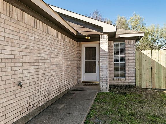 3rd image of 10516 Towerwood Dr